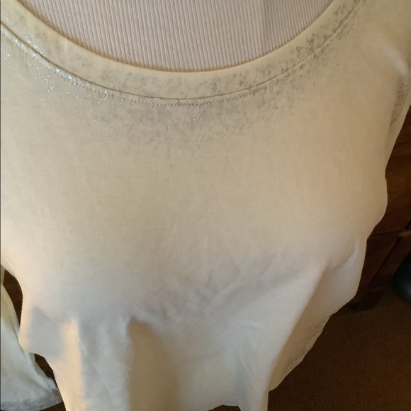 Women’s NWT Fabletics Cropped LS Pullover - Picture 3 of 5